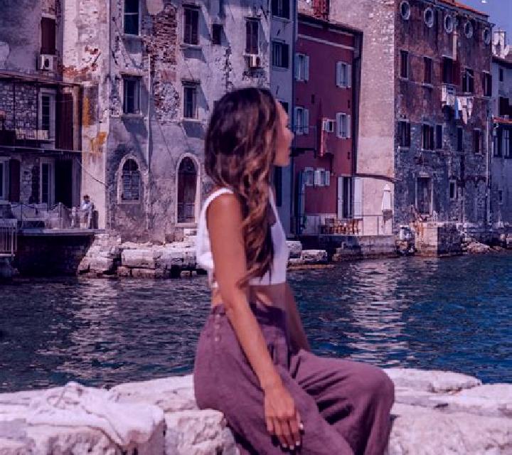 6 perfiles de escorts en New Town, Australia. Explora chicas, servicios, tarifas y reserva online. En domicilio y visita disponibles.