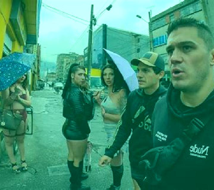 Aurora, 27, acompañante rubia platino de ojos ámbar y etnia caucásica basada en Bloukro. Ofrece Masaje erótico, Parejas, Fetiche, Beso francés profundo, Noch...