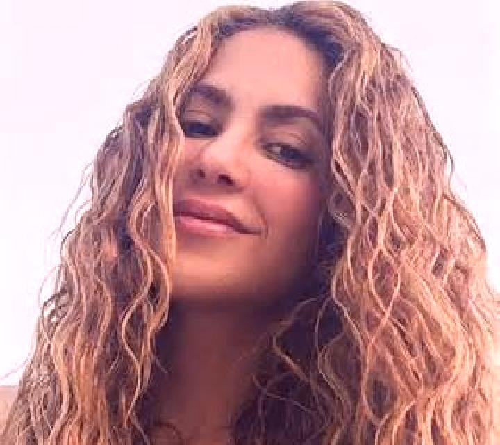 Bianca, 26, acompañante castaño claro de ojos ámbar y etnia eslava basada en New Milton. Ofrece Francés natural, Masaje de próstata, Griego (anal). Disponibl...