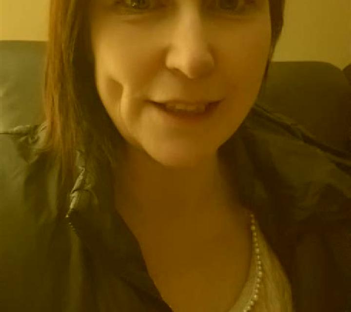 Carmen, 22 — Escort en Lindholmen, Suecia