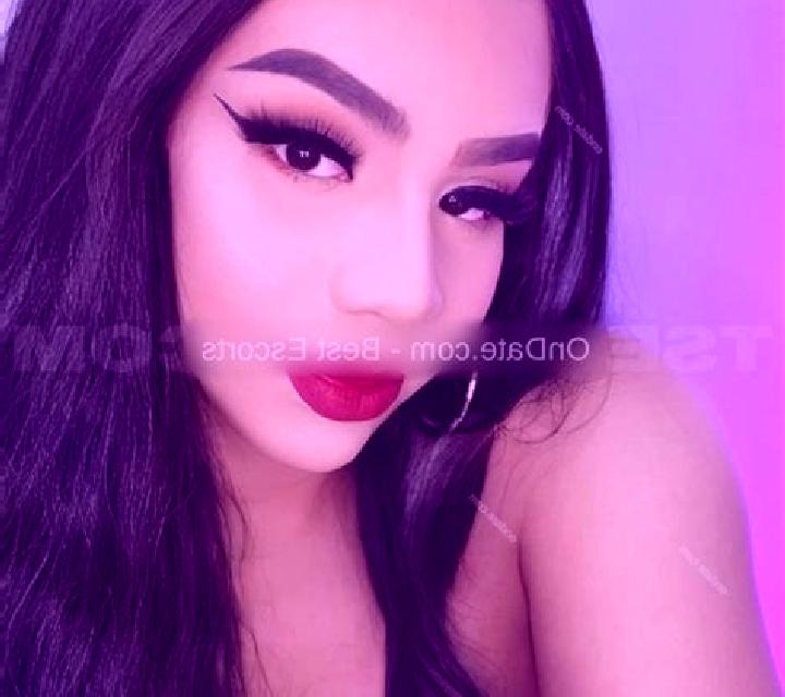 Cielo, 21, acompañante morena de ojos ámbar y etnia negra basada en Sispony. Ofrece Beso francés profundo, Experiencia de novia, GFE (Experiencia de novia), ...