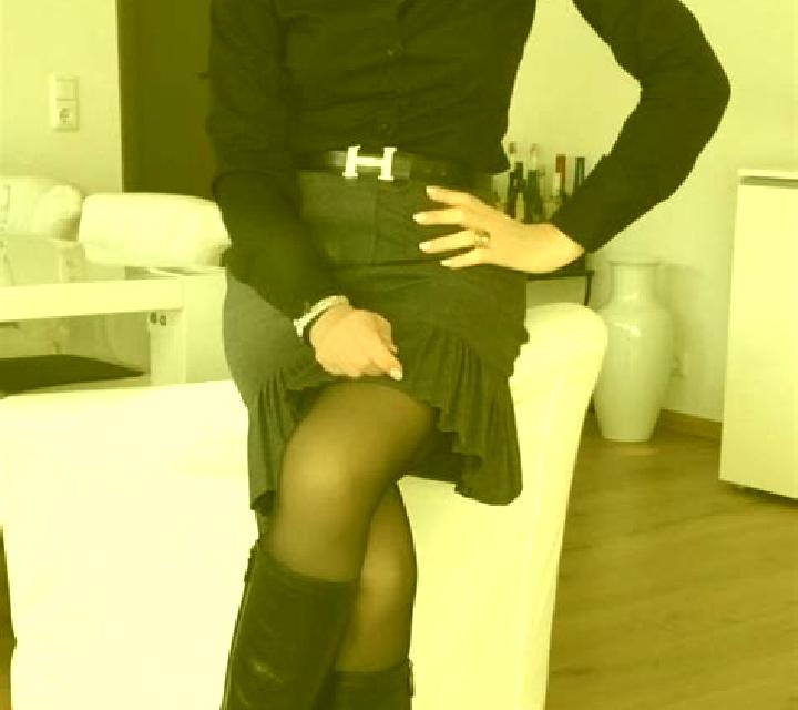 Cielo, 21 — Escort en Erdaowan, China