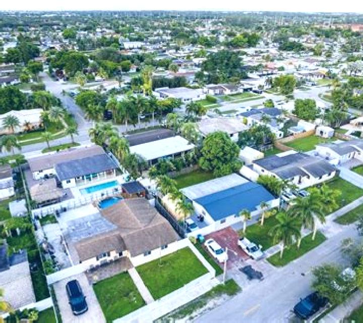 Cielo, 33, acompañante rubia platino de ojos ámbar y etnia latina basada en Machemont. Ofrece Acompañante de viaje, Chica de fiesta, Dominación. Disponible e...
