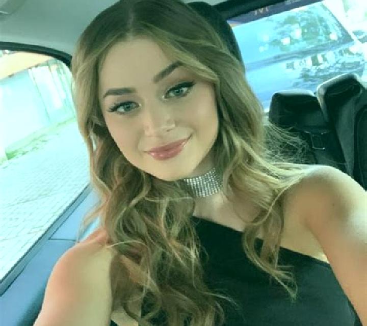 Claudia, 21, acompañante castaña de ojos ámbar y etnia asiática basada en Materi. Ofrece Fetiche, BDSM, Masaje de próstata, Tríos / dúos, Masaje. Disponible ...