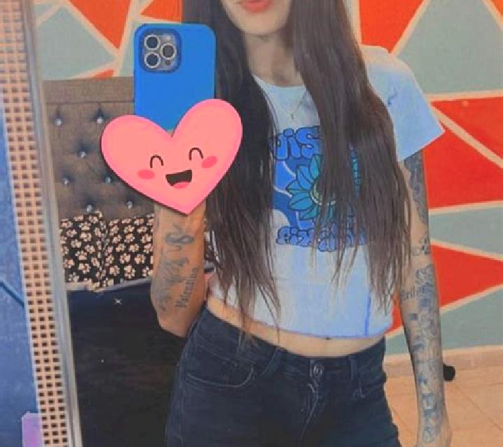 Daniela, 38, acompañante castaño claro de ojos oscuros y etnia mediterránea basada en Klaksvik. Ofrece Masaje de próstata, 69, Fetiche. Disponible en domicil...