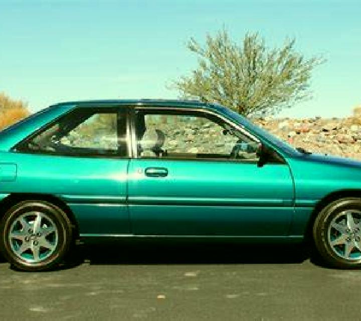 Daniela, 39, acompañante castaño claro de ojos marrones y etnia negra basada en Vasind. Ofrece Acompañante de viaje, Cita de cena, Masaje de próstata, Tantra...