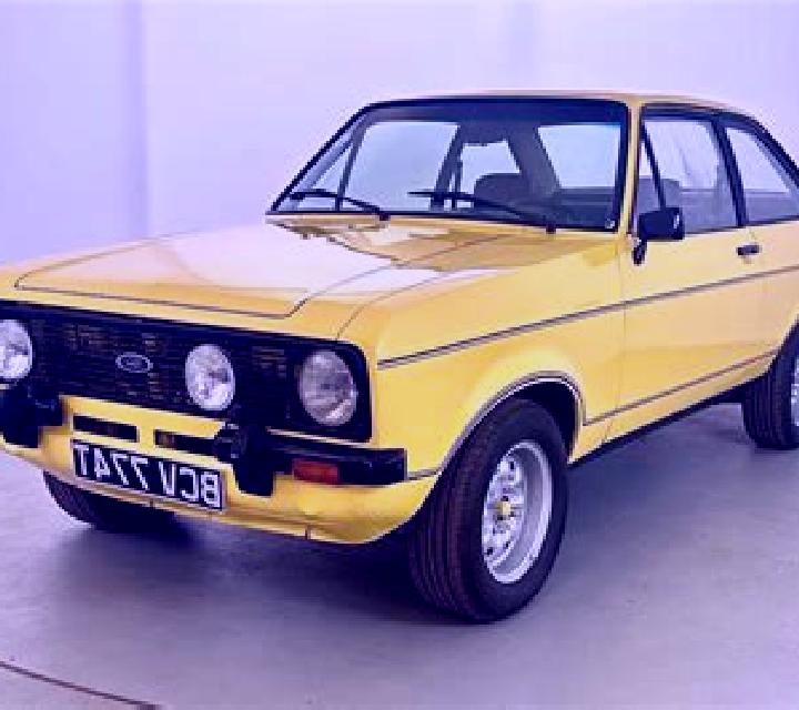 Elena, 23, acompañante morena de ojos ámbar y etnia caucásica basada en Abba. Ofrece Striptease, GFE (Experiencia de novia), Tantra. Disponible en domicilio ...