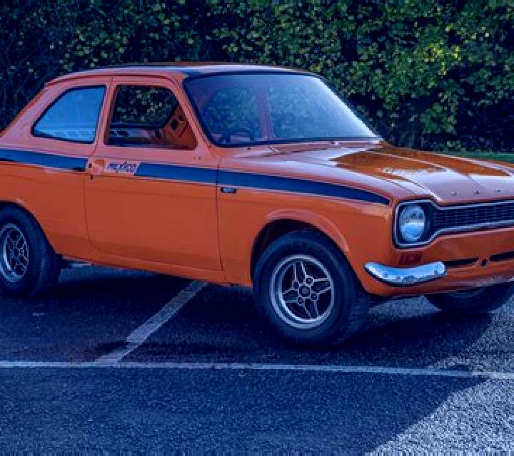 escort Cinqueux