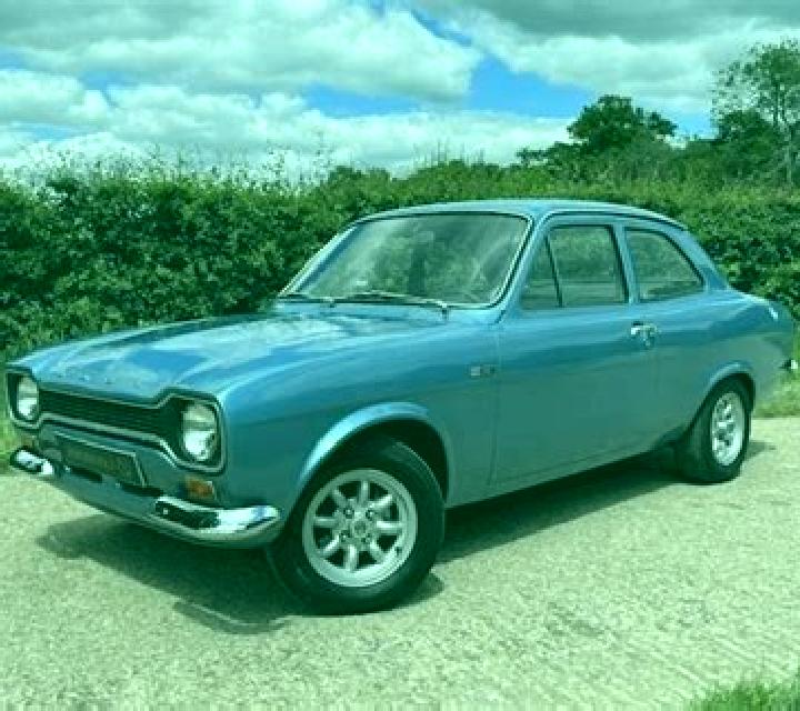 escort English Harbour Town