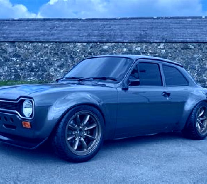 escort Haddow