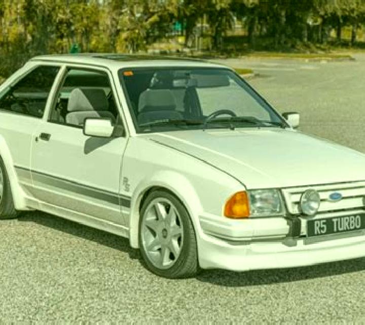escort Lamotrek