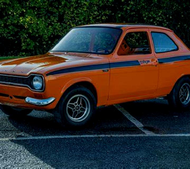 escort Luze