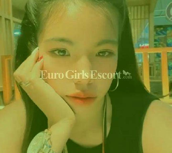 escort Nyampleu