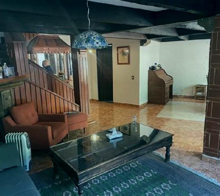 escort Shenik