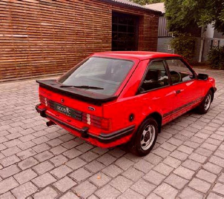 escort Toesens