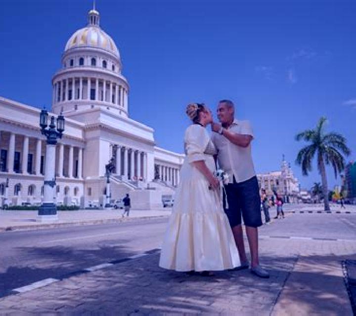 Escorts Elysian, Estados Unidos — Chicas y putas locales