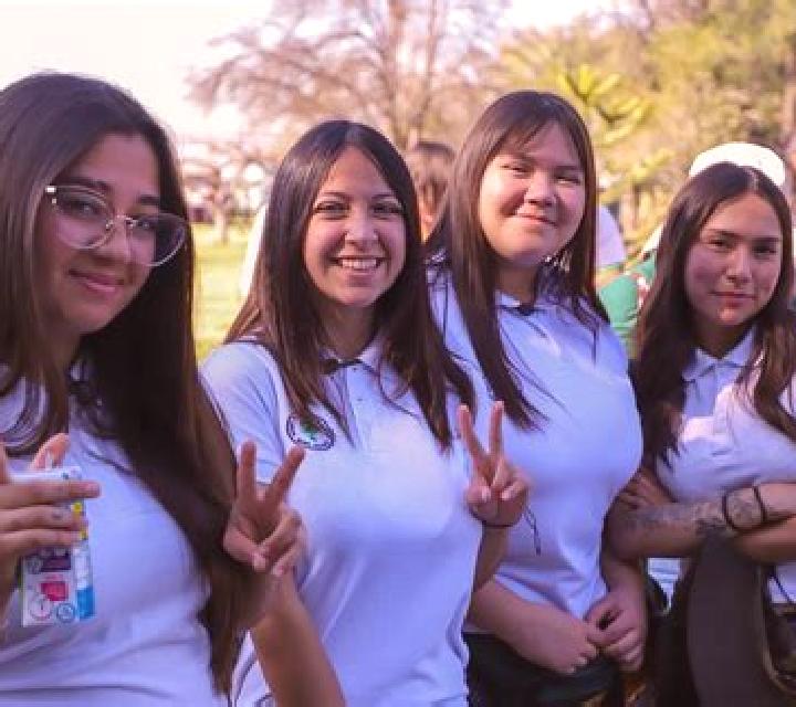 Escorts Gouapoloule, Costa de Marfil — Chicas y putas locales