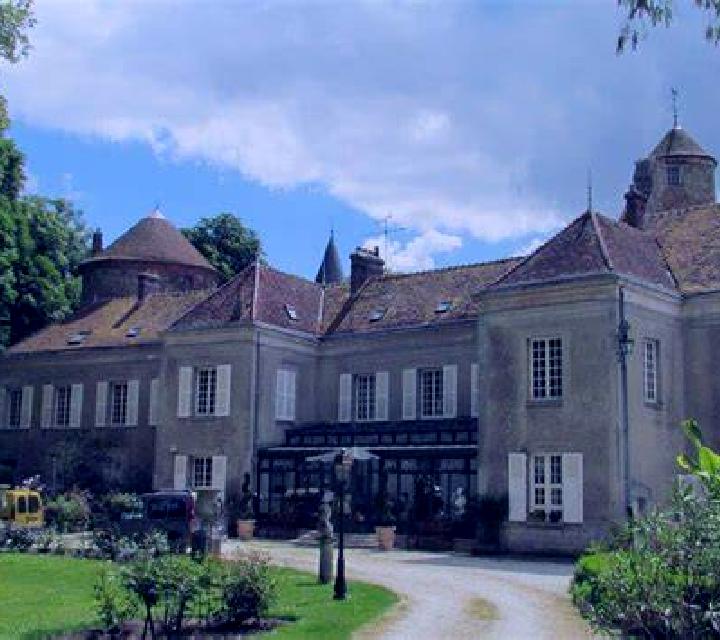 Escorts Jouy-le-Chatel, Francia — Chicas y putas locales