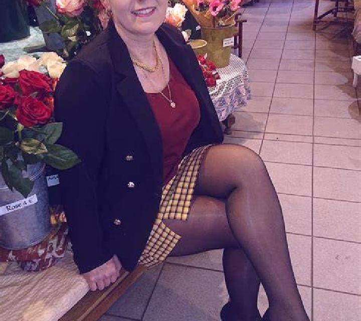 Escorts Mezofalva, Hungría — Chicas y putas locales