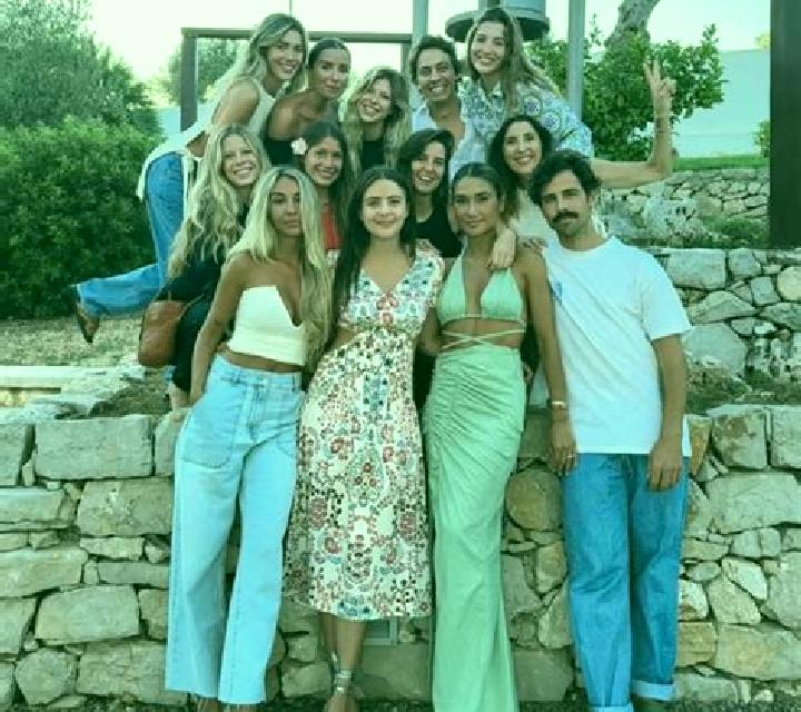 Escorts Mocrea, Rumania — Chicas y putas locales