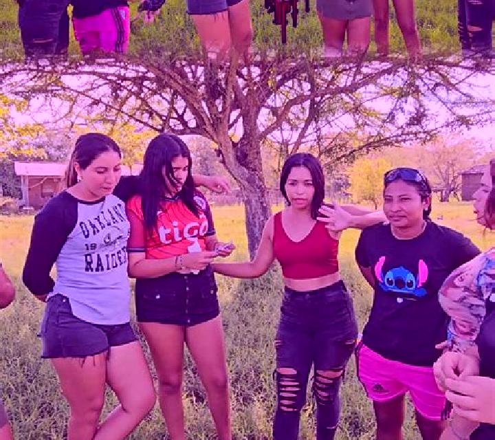 Escorts Pasak-e Sofla, Irán — Chicas y putas locales