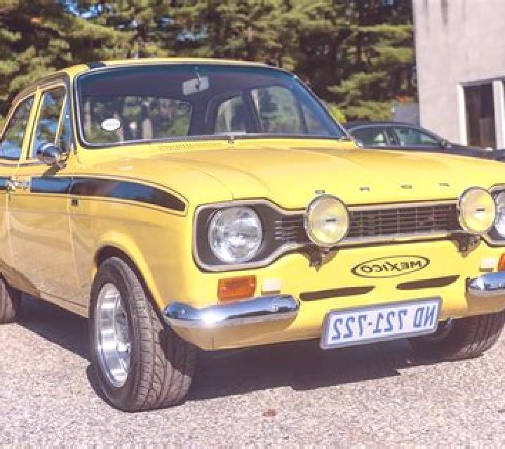 Escorts The Hamptons, Canadá — Chicas y putas locales