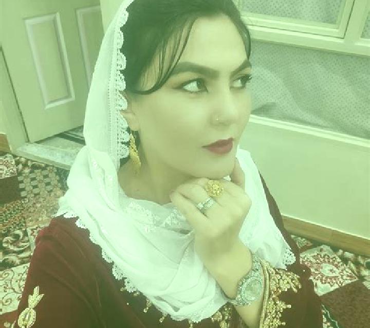 Estrella, 32, acompañante castaño claro de ojos avellana y etnia caribeña basada en Unaizah. Ofrece Dominación, Tríos / dúos, Fetiche, Hasta el final (CIM), ...