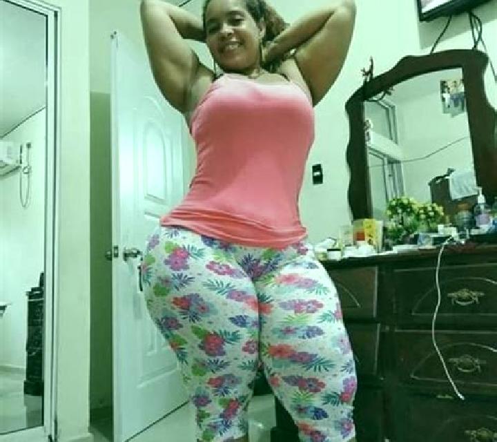 Giulia, 23 — Escort en Sykkylven, Noruega