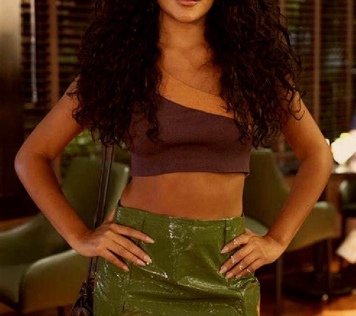 Giulia, 26 — Escort en Caix, Francia