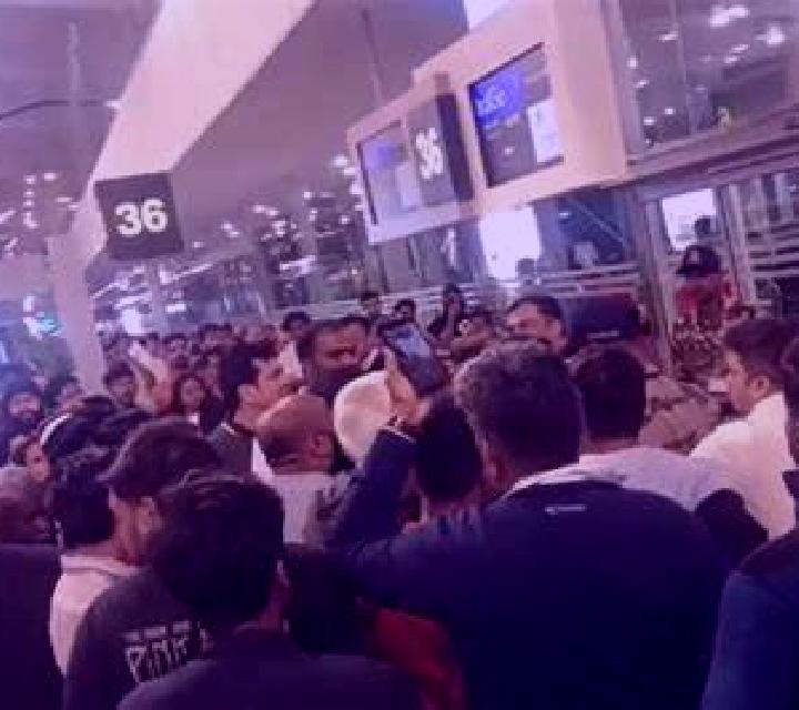 Giulia, 30, acompañante castaña de ojos grises y etnia europea basada en Faison. Ofrece Dominación, Experiencia de novia, Noche completa, Chica de fiesta, Ju...