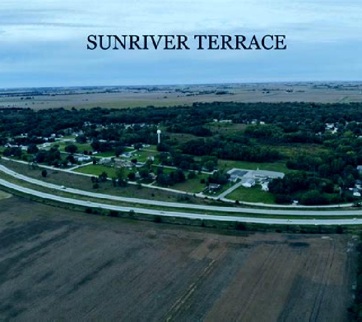 Irene, 38, acompañante pelirroja de ojos oscuros y etnia mediterránea basada en Macamic. Ofrece Francés natural, Tríos / dúos, Masaje. Disponible en domicili...