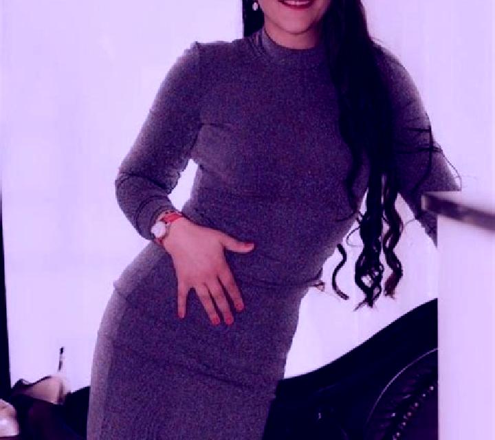 Jade, 36, acompañante pelirroja de ojos ámbar y etnia oriente medio basada en Padaviya Divisional Secretariat. Ofrece Tantra, Cita de cena, Parejas, GFE (Exp...