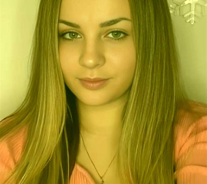 Julia, 21, acompañante rubia platino de ojos azules y etnia mezcla basada en Shepherd. Ofrece Striptease, Cita de cena, Noche completa, Hasta el final (CIM)....