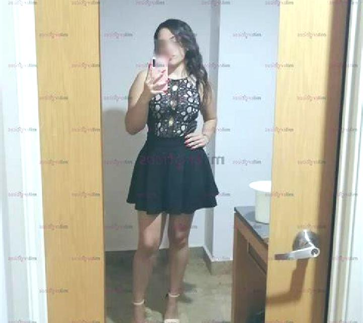 Julia, 22 — Escort en Serba, Alemania