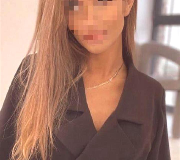 Julia, 28, acompañante morena de ojos oscuros y etnia oriente medio basada en Pluzine. Ofrece Chica de fiesta, Parejas, 69, Acompañante de viaje. Disponible ...