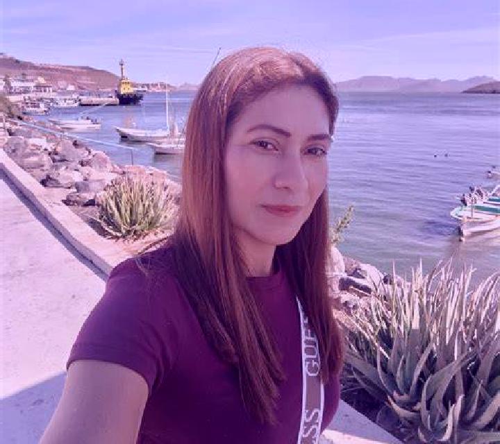 Julia, 28 — Escort en Chelu, China