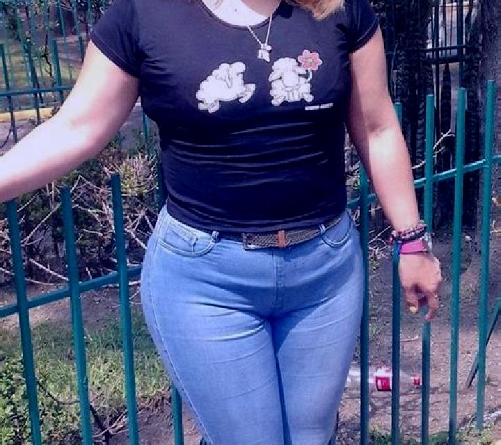Julia, 34 — Escort en Koutoukro, Costa de Marfil