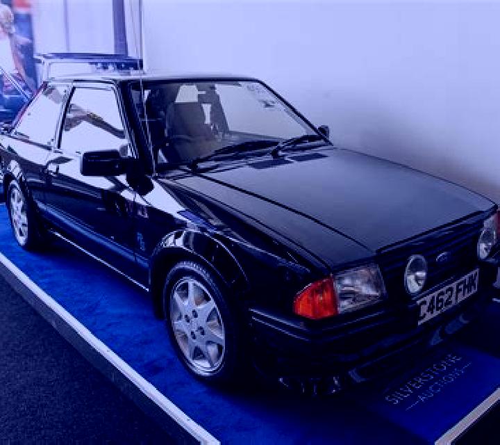 Julia, 39, acompañante morena de ojos avellana y etnia mezcla basada en Roumare. Ofrece Dominación, Beso francés profundo, Chica de fiesta. Disponible en dom...