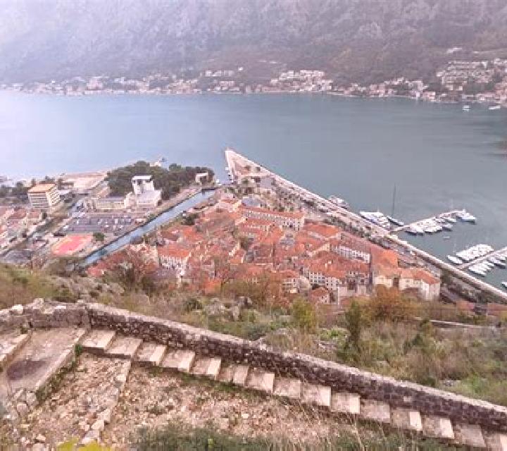 Lorena, 21, acompañante pelirroja de ojos avellana y etnia mediterránea basada en Simala. Ofrece Dominación, GFE (Experiencia de novia), Experiencia de novia...