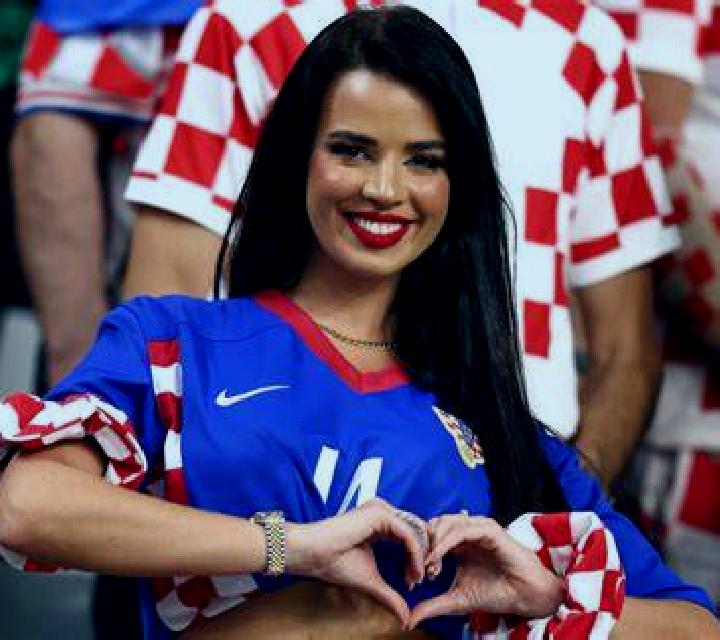 Manuela, 21 — Escort en Bauta, Cuba