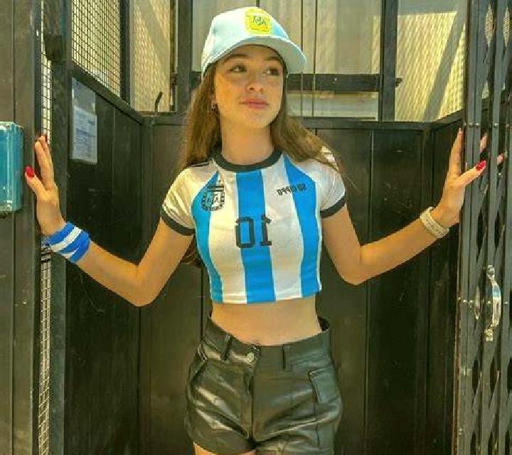 Ángela, 28 — Escort en Bride, Isla de Man