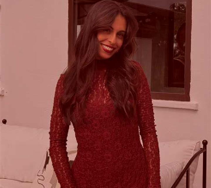 Noa, 30, acompañante castaño claro de ojos ámbar y etnia oriente medio basada en Grizane. Ofrece Chica de fiesta, Tantra, Beso francés profundo. Disponible e...