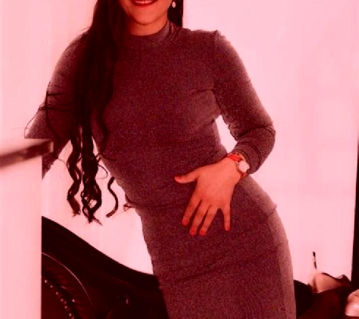 Patricia, 36, acompañante castaño claro de ojos ámbar y etnia mediterránea basada en Santiago de Baney. Ofrece Dominación, Cita de cena, Chica de fiesta, BDS...