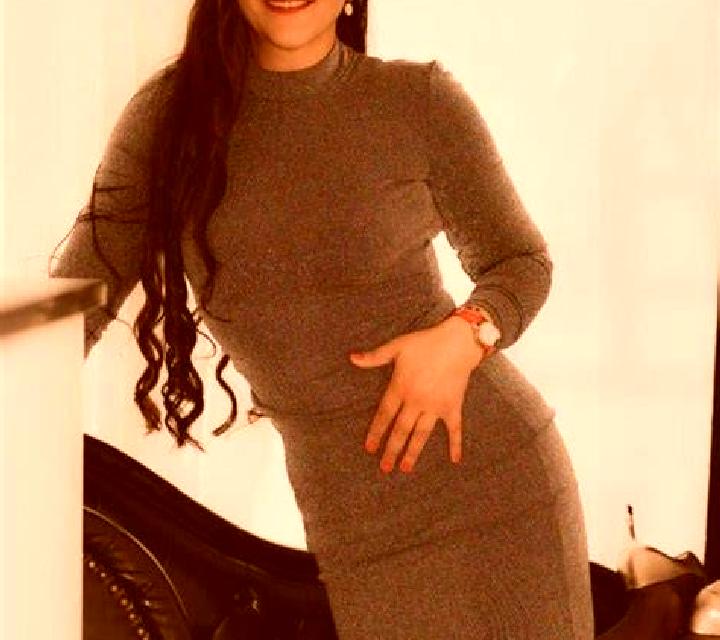 Renata, 20, acompañante morena de ojos avellana y etnia india basada en Nyazura. Ofrece Beso francés profundo, Acompañante de viaje, Cita de cena. Disponible...