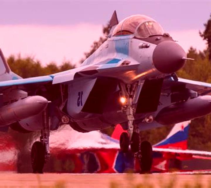 Rocío, 22, acompañante negra de ojos avellana y etnia caribeña basada en Aran. Ofrece Striptease, Masaje de próstata, BDSM. Disponible en domicilio y visita,...