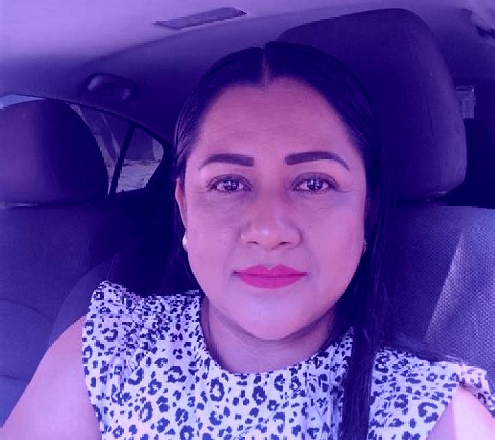 Rocío, 30, acompañante rubia platino de ojos ámbar y etnia caribeña basada en Daraj. Ofrece Francés natural, Experiencia de novia, Fetiche, Juego de roles. D...