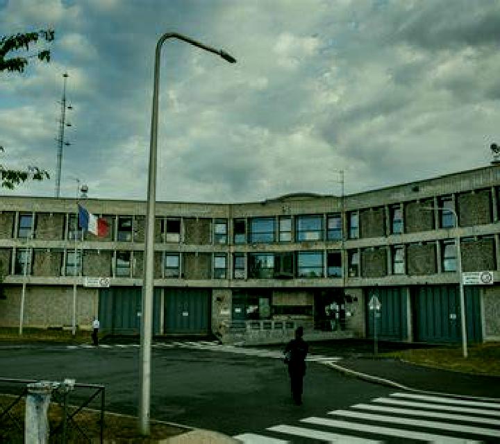 Sara, 21, acompañante pelirroja de ojos oscuros y etnia asiática basada en Etgert. Ofrece Masaje erótico, Hasta el final (CIM), Tríos / dúos, Beso francés pr...