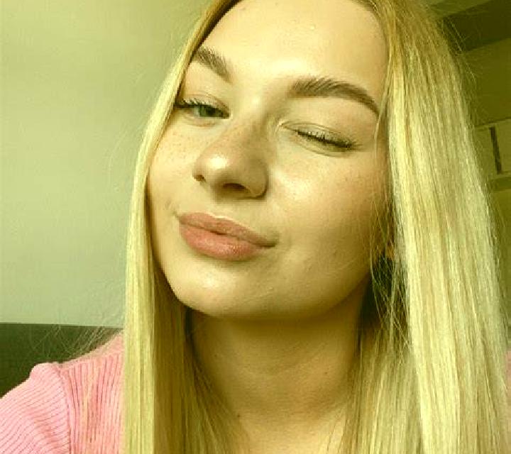 Sofía, 22 — Escort en Serfaus, Austria