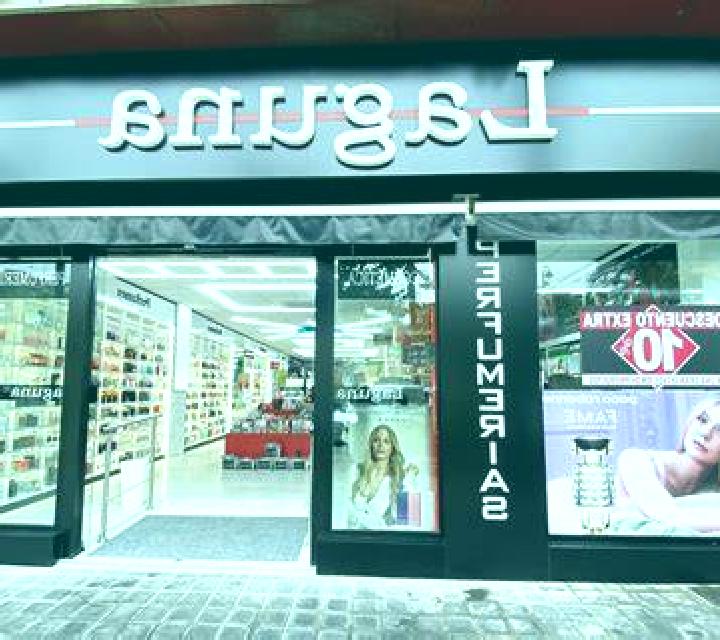 Sofía, 23, acompañante castaña de ojos ámbar y etnia europea basada en Bradenton Beach. Ofrece Francés natural, Hasta el final (CIM), Tantra, Cita de cena. D...