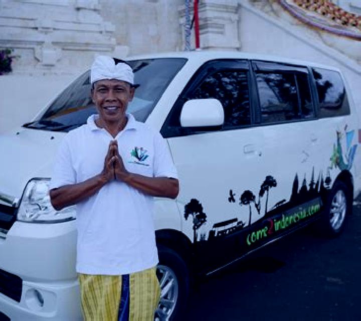 Vega, 21, acompañante rubia platino de ojos ámbar y etnia europea basada en Kayl. Ofrece Cita de cena, Beso francés profundo, Striptease, Fetiche, Acompañant...